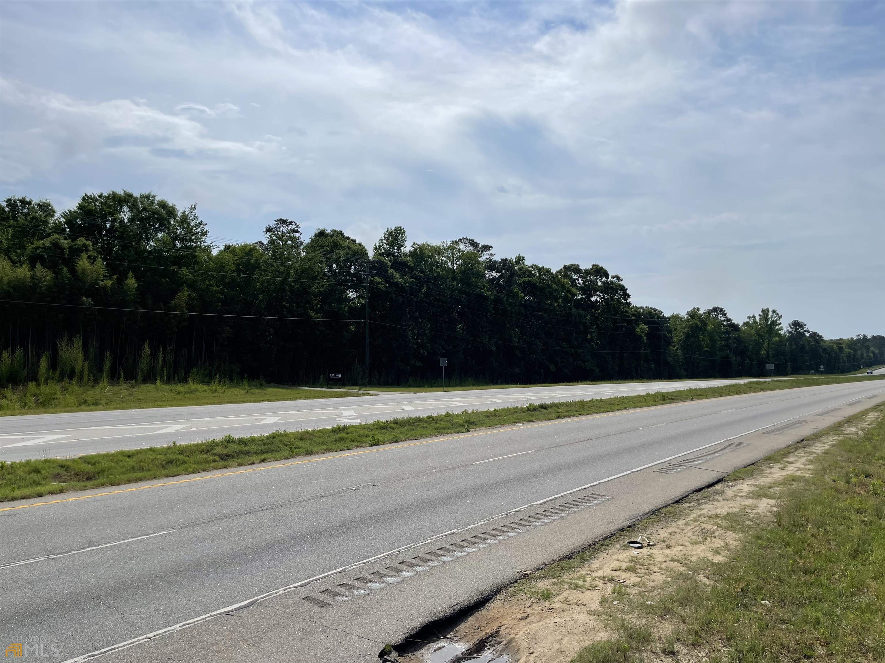19.88-ac Milledgeville Road Eatonton, GA 31024 - Photo 1 of 1 a view of a terrace space