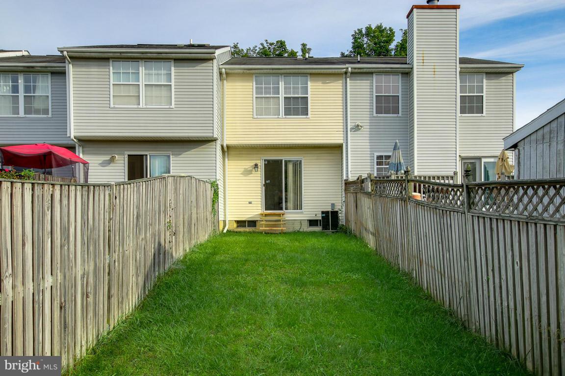 2002 Riding Crop Way Baltimore, MD 21244 - Photo 28 of 30 Exterior (Rear)