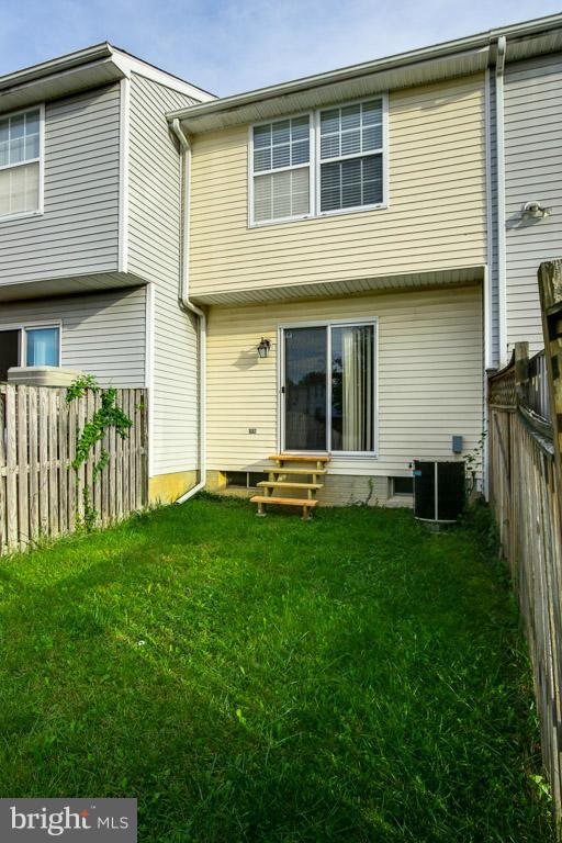 2002 Riding Crop Way Baltimore, MD 21244 - Photo 29 of 30 Exterior (Rear)