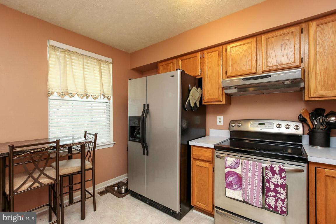 2002 Riding Crop Way Baltimore, MD 21244 - Photo 7 of 30 Kitchen