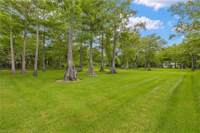 $1,699,999 | 5271 Cherry Wood Drive, Naples, FL 34119