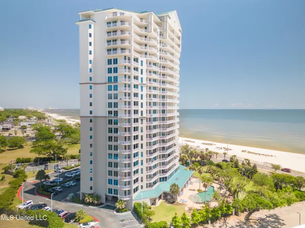 $475,000 | 2668 Beach Boulevard, Unit 704, Biloxi, MS 39531