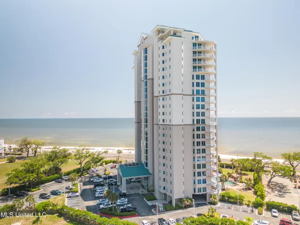 $475,000 | 2668 Beach Boulevard, Unit 704, Biloxi, MS 39531