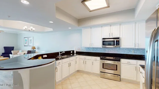$475,000 | 2668 Beach Boulevard, Unit 704, Biloxi, MS 39531
