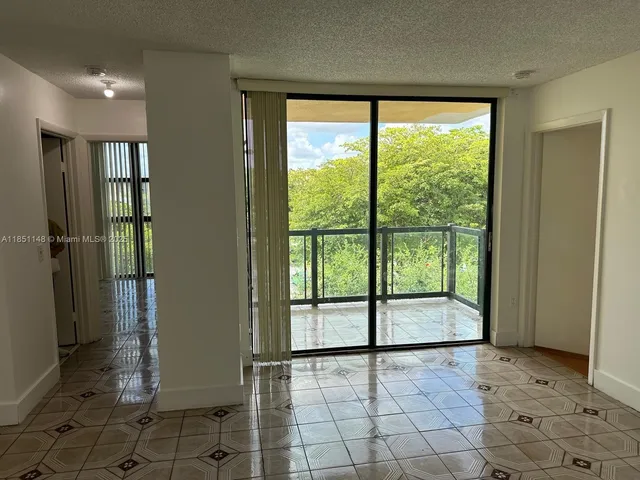 $2,150 | 11780 Southwest 18th Street, Unit 4142, Miami, FL 33175