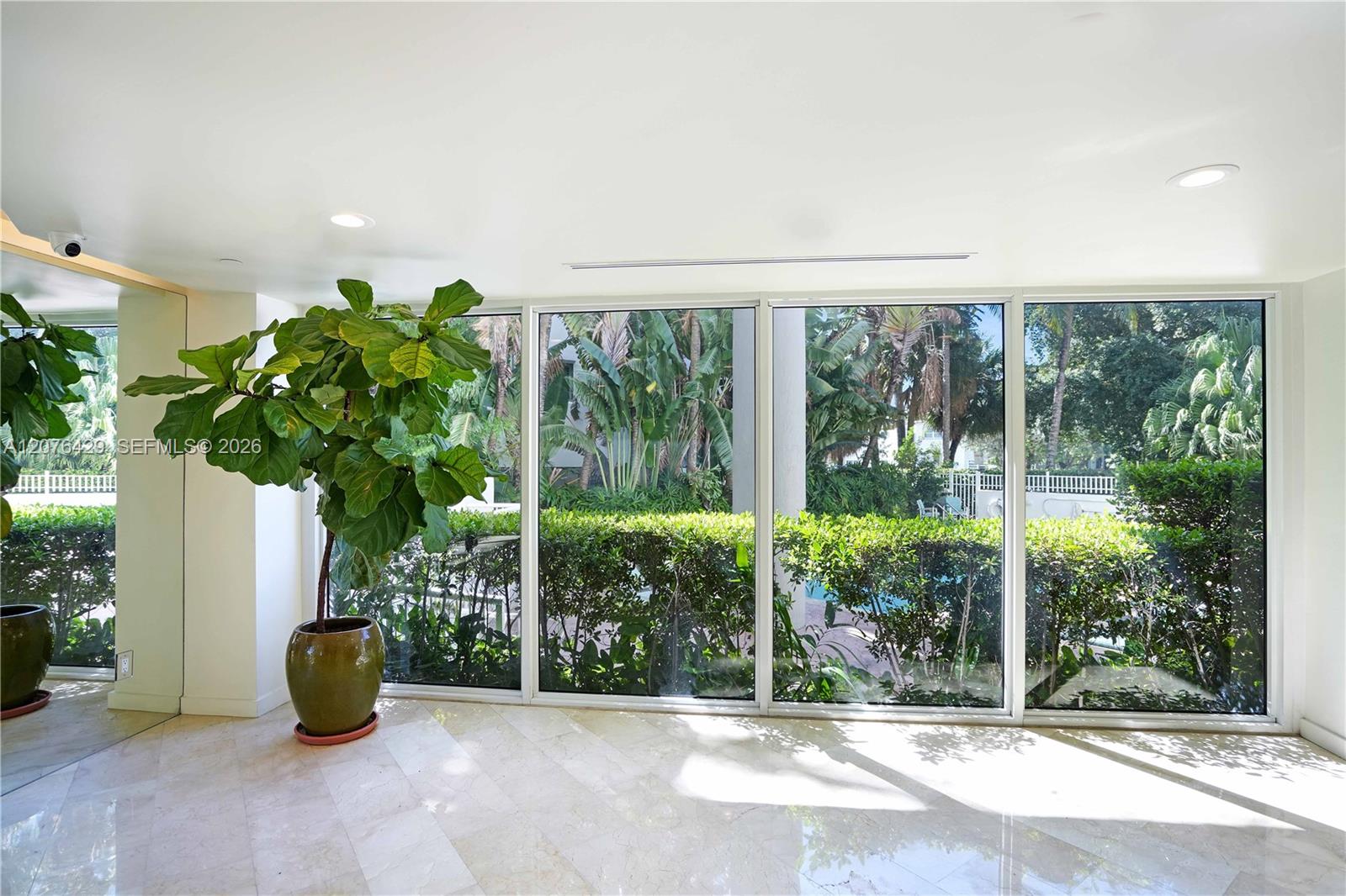 1621 Bay Road, Unit 604 Miami Beach, FL 33139 - Photo 26 of 30 Gallery Image 26