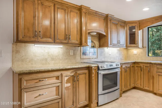 $775,000 | 800 Clemens Way, Lompoc, CA 93436