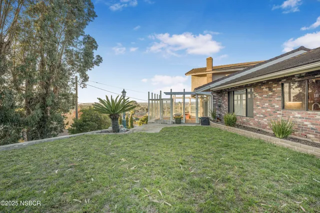 $775,000 | 800 Clemens Way, Lompoc, CA 93436