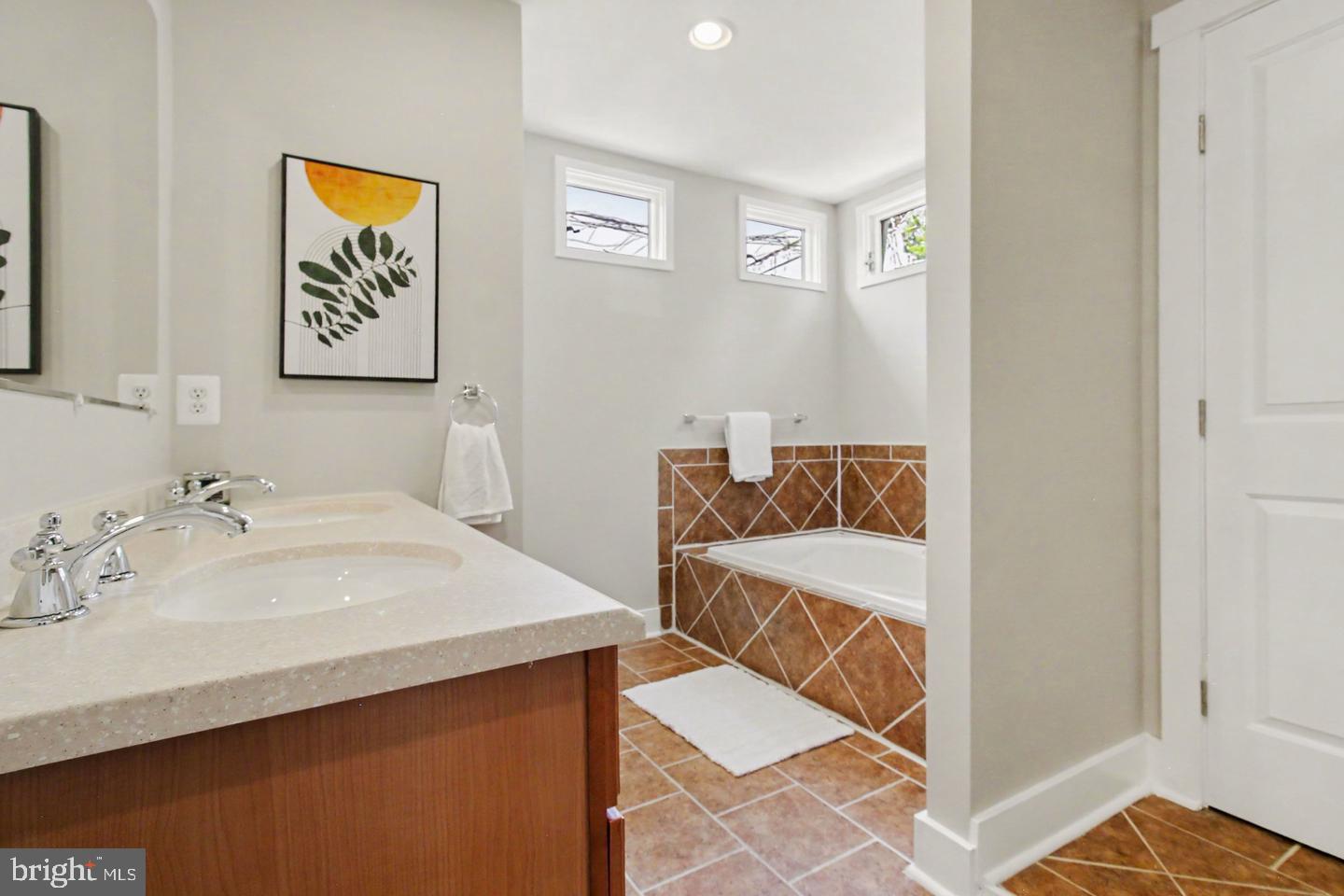 3504 Edgewood Road Baltimore, MD 21215 - Photo 25 of 61 Primary suite #1
