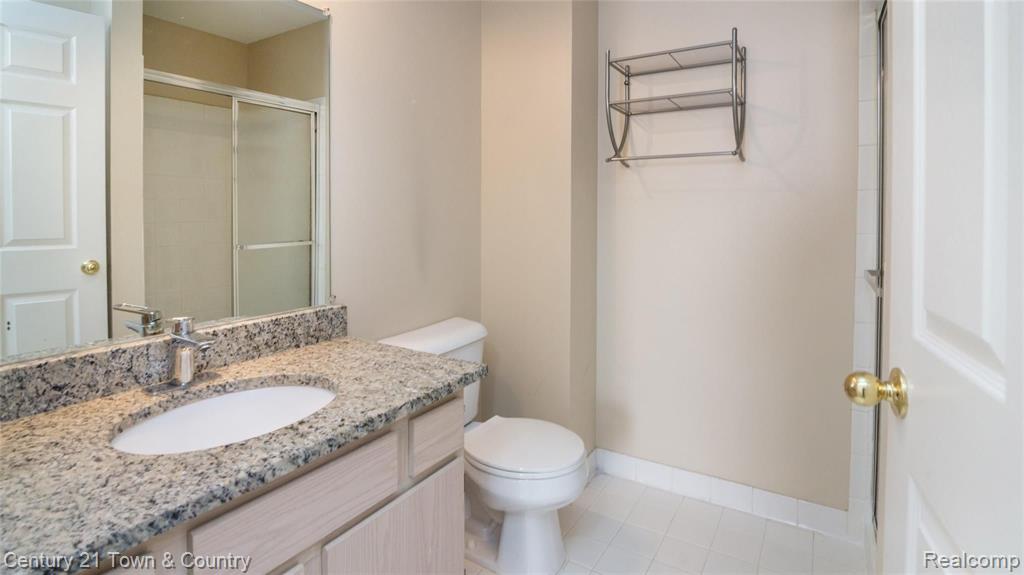 22314 Cape Cod Way Farmington, MI 48336 - Photo 23 of 32