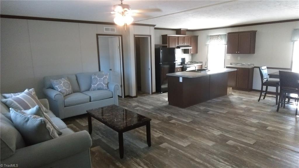 8225 Cherry Grove Road Reidsville, NC 27320 - Photo 10 of 29 Gallery Image 10