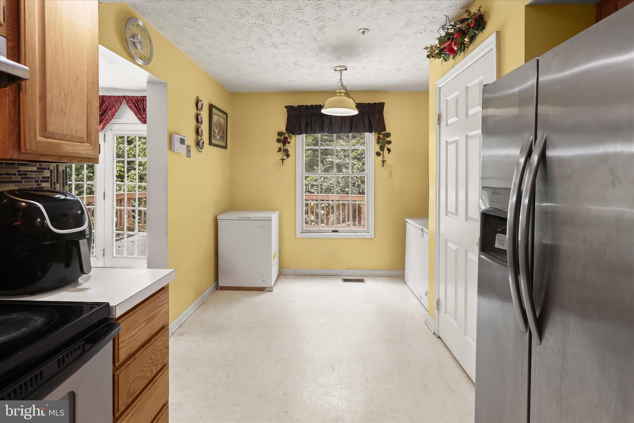 716 Streamside Drive Bowie, MD 20721 - Photo 10 of 28 Kitchen
