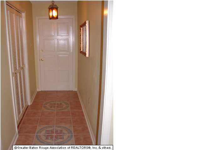 10708 North Ridge Drive Baton Rouge, LA 70811 - Photo 3 of 10