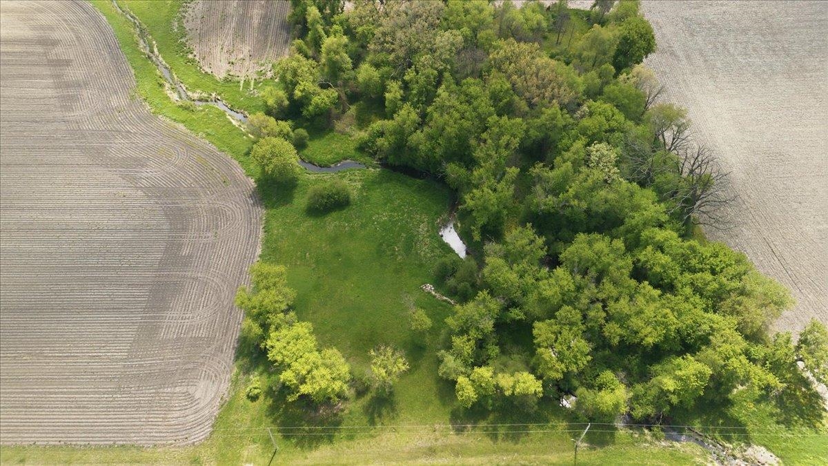 39-xx East State Line Road Poplar Grove, IL 61065 - Photo 2 of 22
