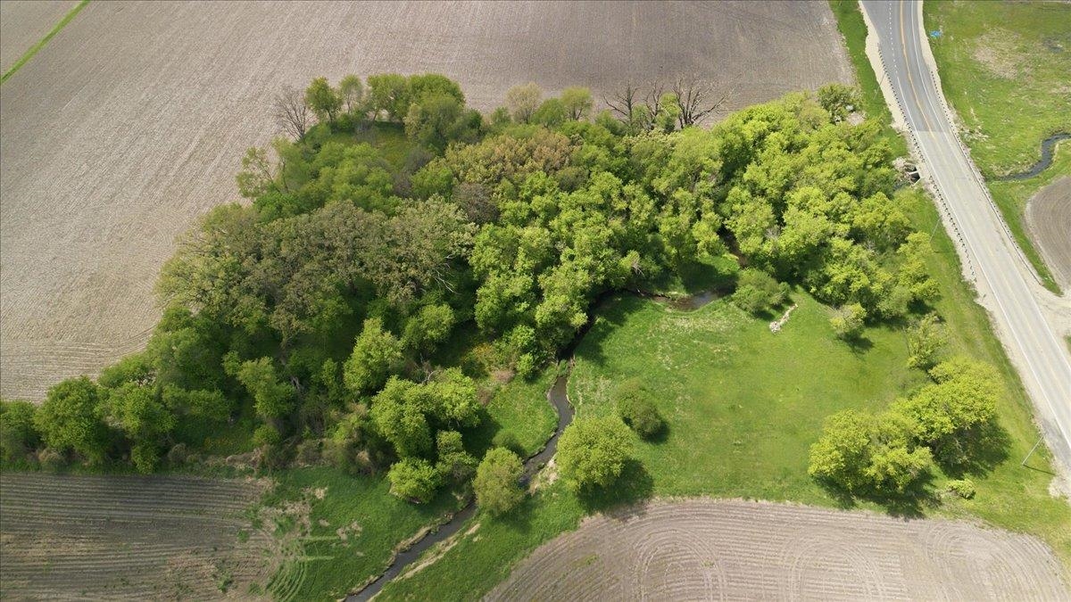 39-xx East State Line Road Poplar Grove, IL 61065 - Photo 3 of 22