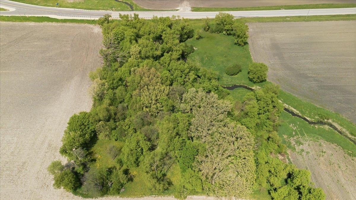 39-xx East State Line Road Poplar Grove, IL 61065 - Photo 4 of 22