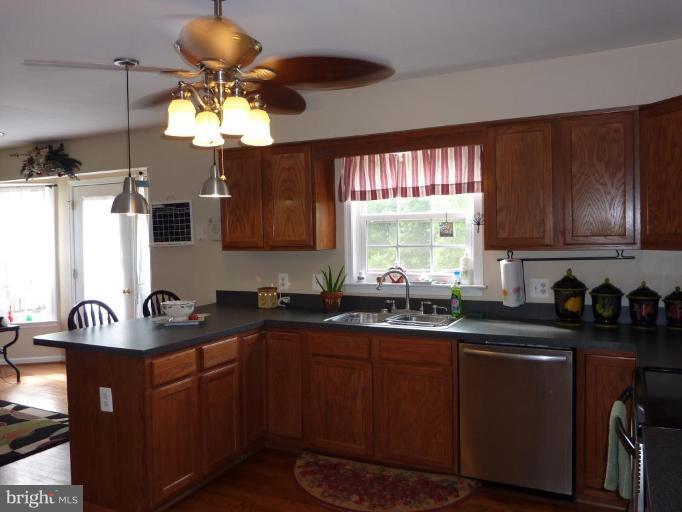 15148 Johnsons Road Culpeper, VA 22701 - Photo 11 of 30 Kitchen #2
