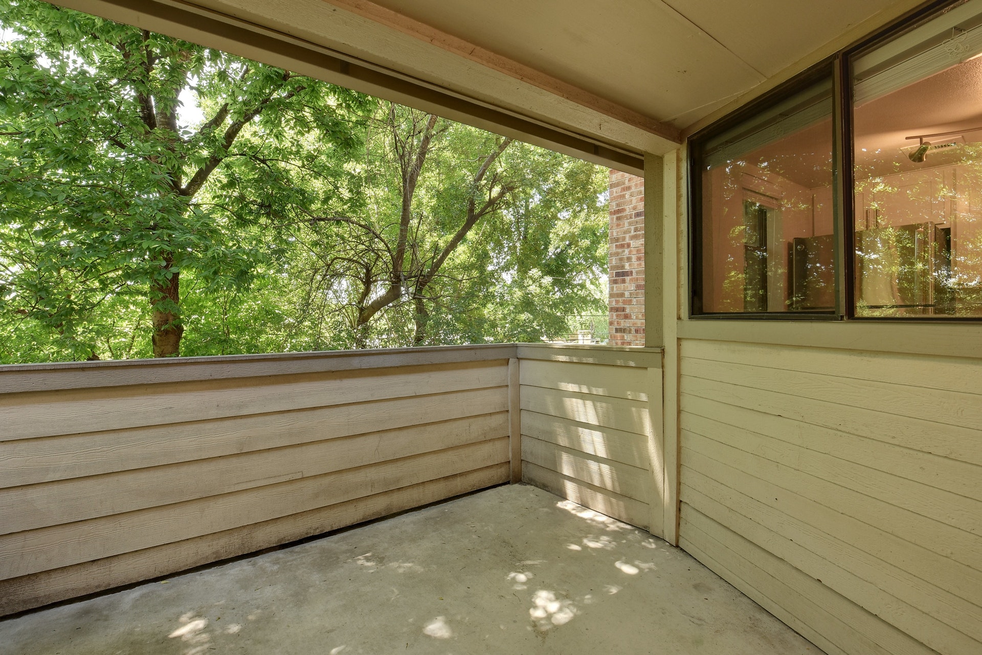 2500 Burleson Road, Unit 719 Austin, TX 78741 - Photo 19 of 22 a view of a balcony with an outdoor space