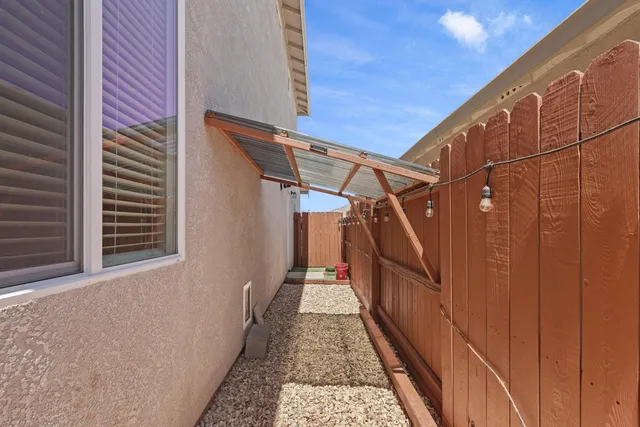 $617,000 | 692 Arlene Court, Galt, CA 95632