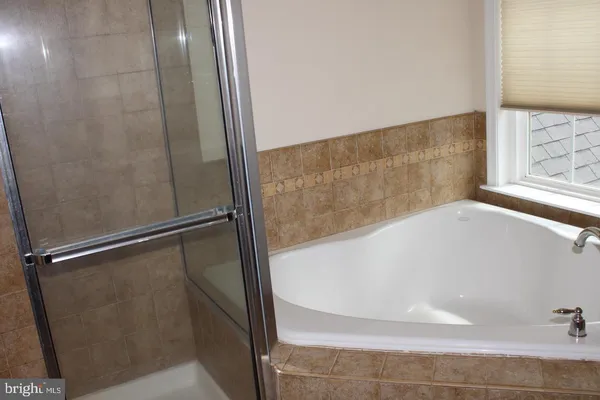 $4,100 | 41833 Bristow Manor Drive, Ashburn, VA 20148