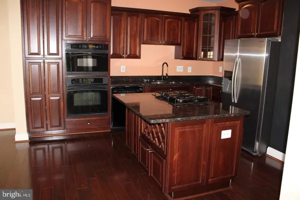 $4,100 | 41833 Bristow Manor Drive, Ashburn, VA 20148