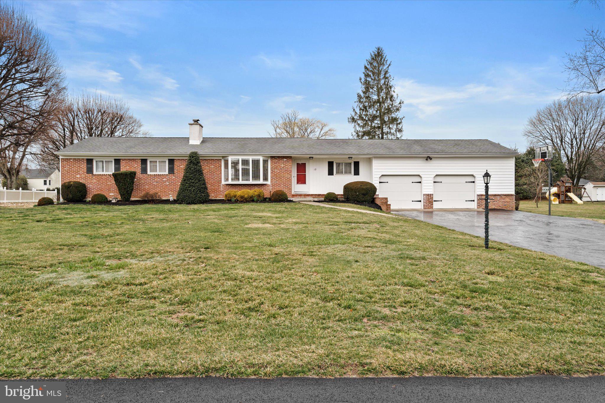 13 Fairview Road Robbinsville, NJ 08691 - Photo 1 of 43 Gallery Image 1