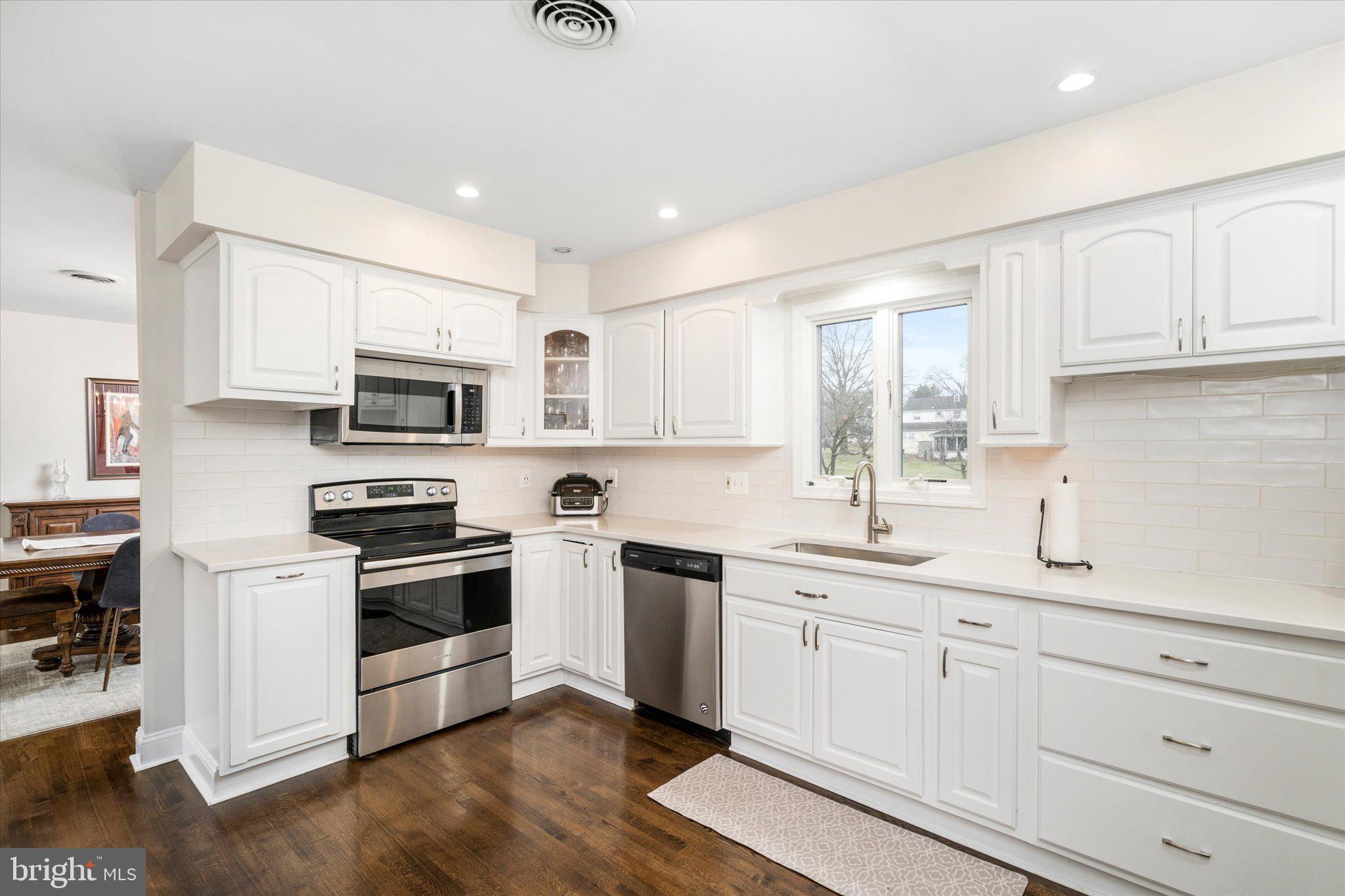 13 Fairview Road Robbinsville, NJ 08691 - Photo 17 of 43 Gallery Image 17