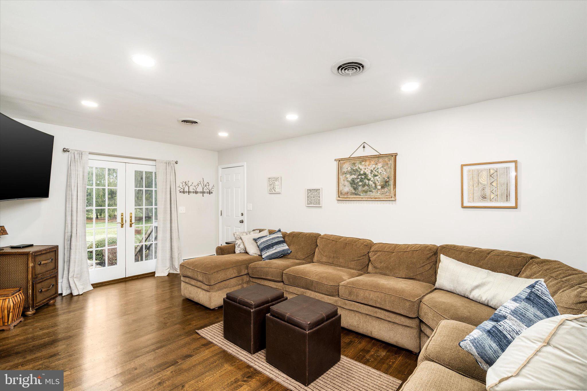13 Fairview Road Robbinsville, NJ 08691 - Photo 21 of 43 Gallery Image 21