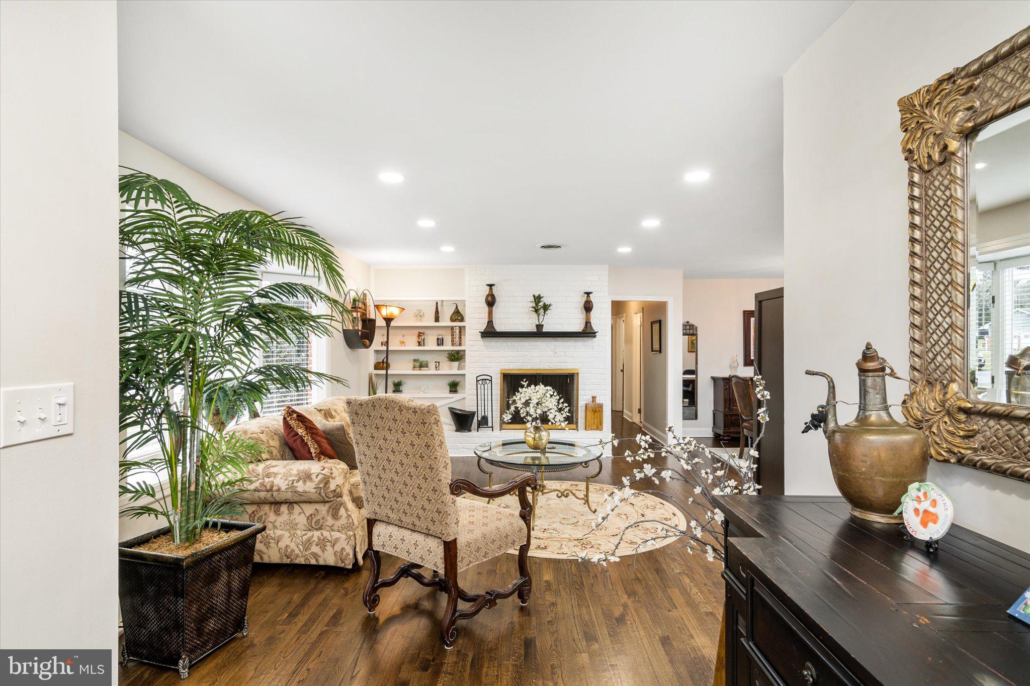 13 Fairview Road Robbinsville, NJ 08691 - Photo 4 of 43 Gallery Image 4