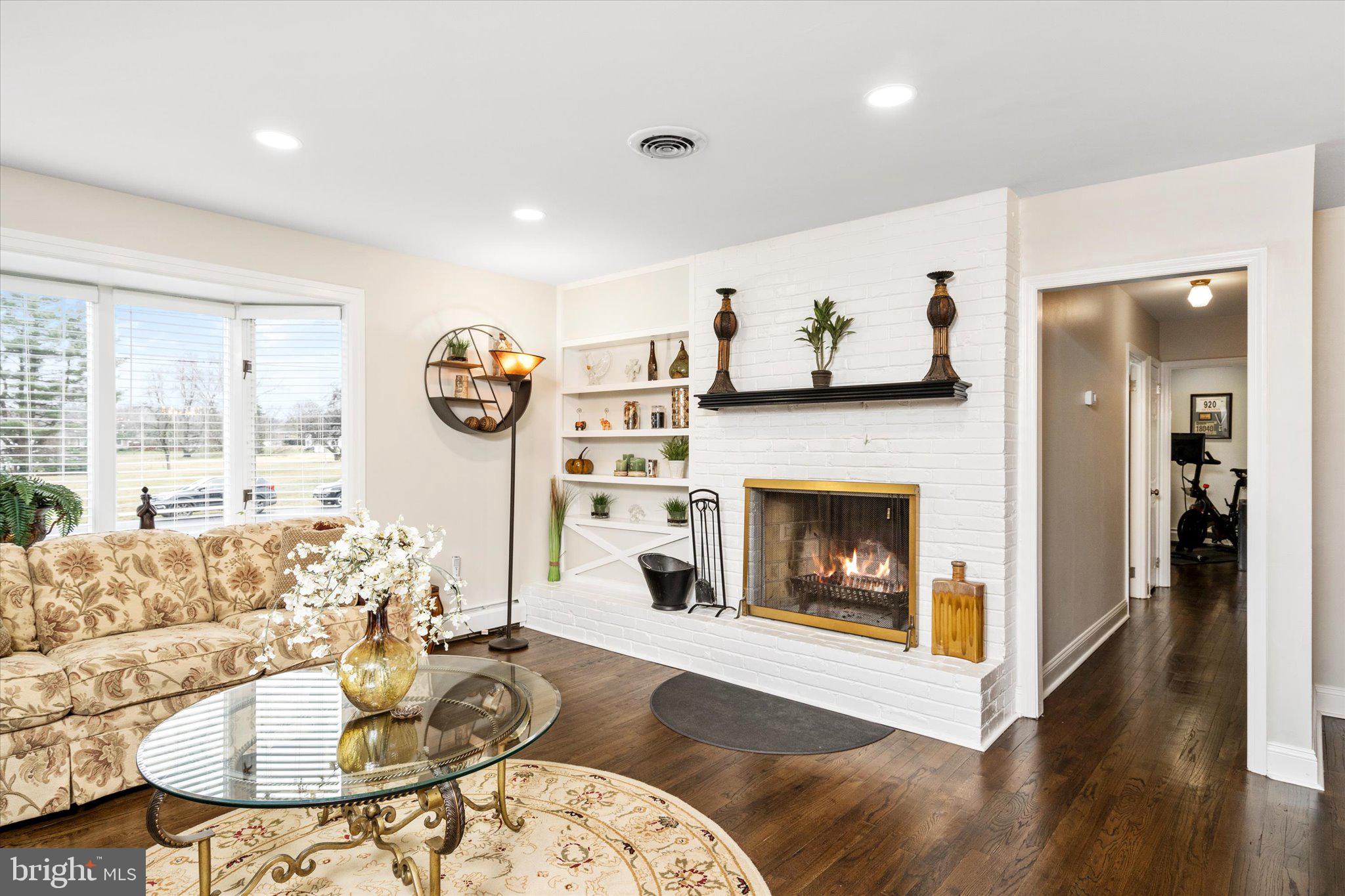 13 Fairview Road Robbinsville, NJ 08691 - Photo 7 of 43 Gallery Image 7