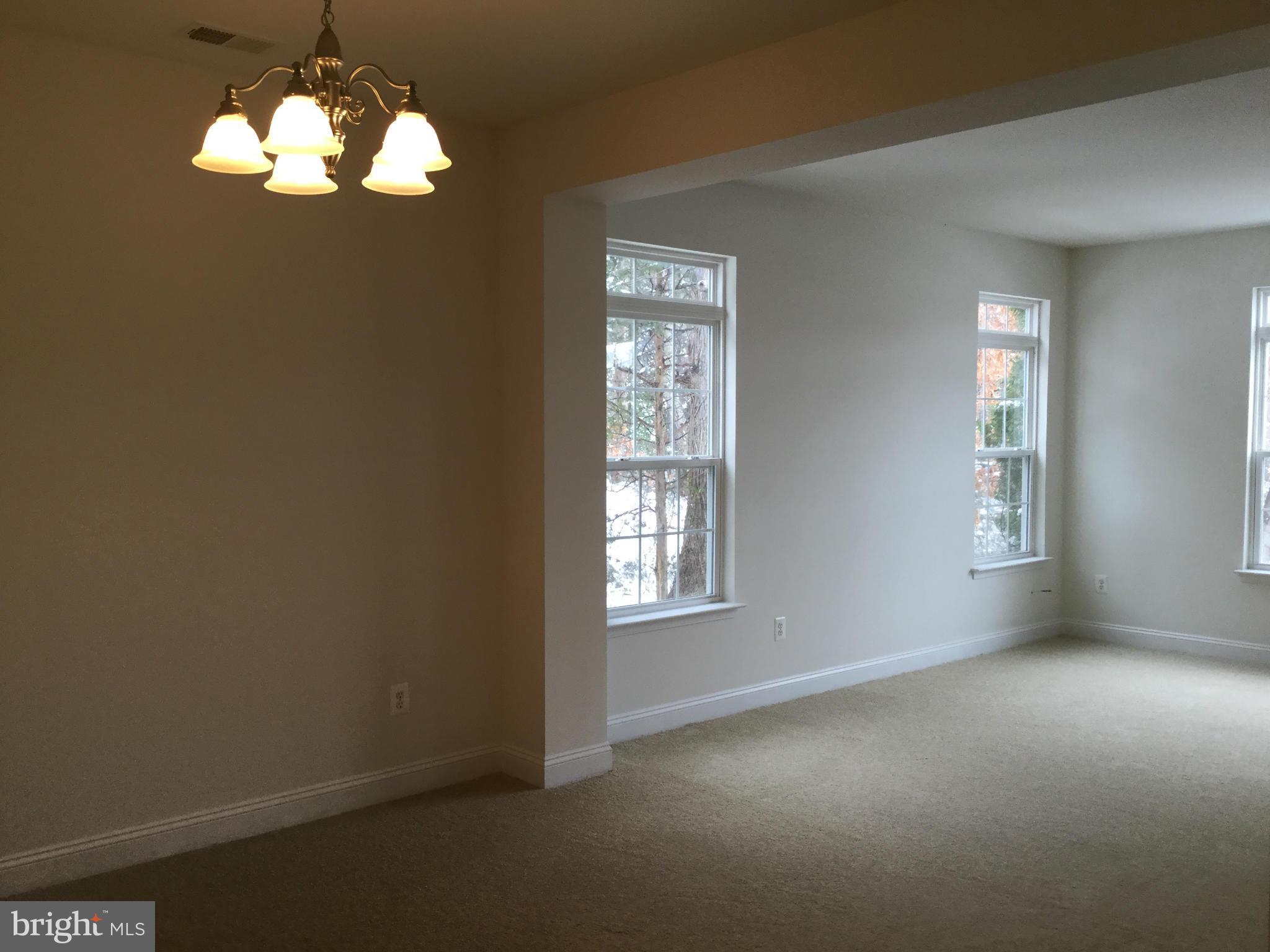 410 Ruddy Duck Court Cambridge, MD 21613 - Photo 9 of 20 Dining Living area