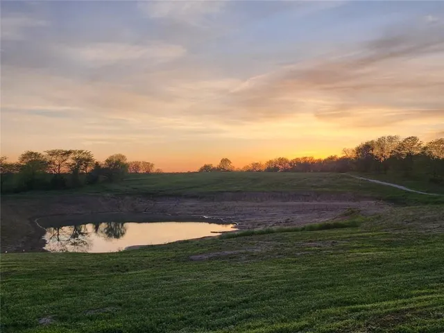 $295,000 | 2 Nation Road, Holt, MO 64048