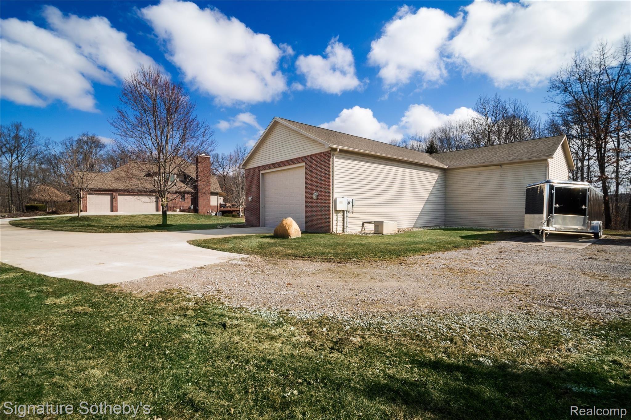 5250 Reds Way Howell, MI 48855 - Photo 7 of 52 432C4535-E0B0-4E68-AF50-C6DCA552B07D.jpeg