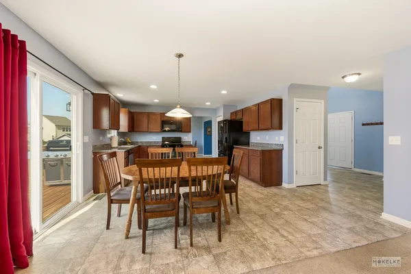 $400,000 | 1811 Flagstone Street, Joliet, IL 60431