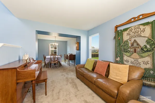 $400,000 | 1811 Flagstone Street, Joliet, IL 60431