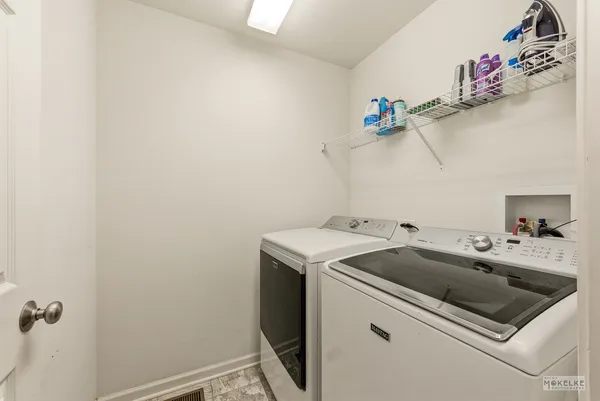 $400,000 | 1811 Flagstone Street, Joliet, IL 60431