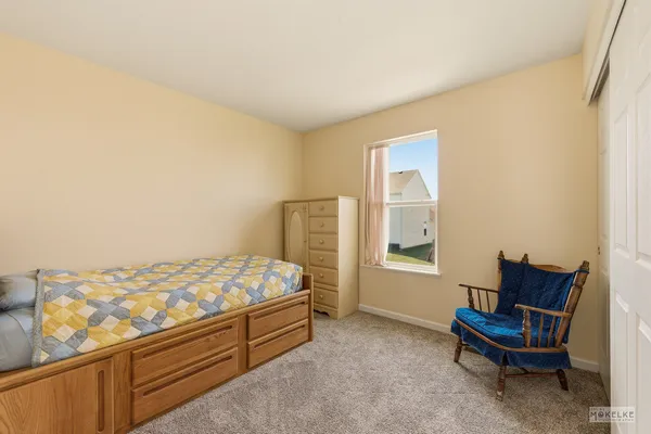 $400,000 | 1811 Flagstone Street, Joliet, IL 60431