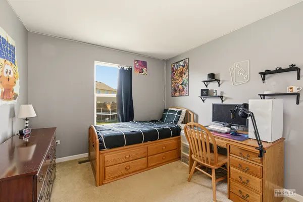 $400,000 | 1811 Flagstone Street, Joliet, IL 60431