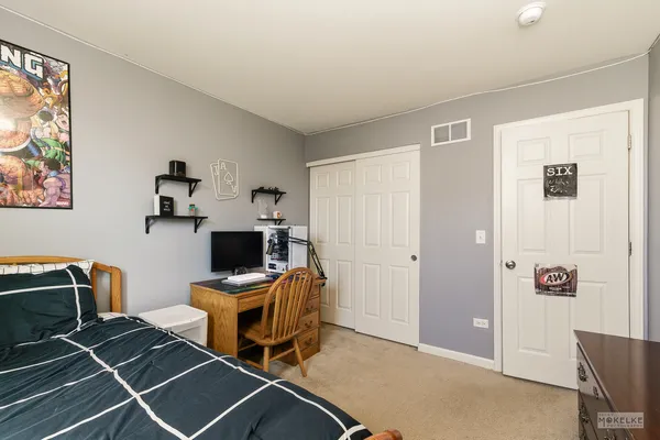 $400,000 | 1811 Flagstone Street, Joliet, IL 60431