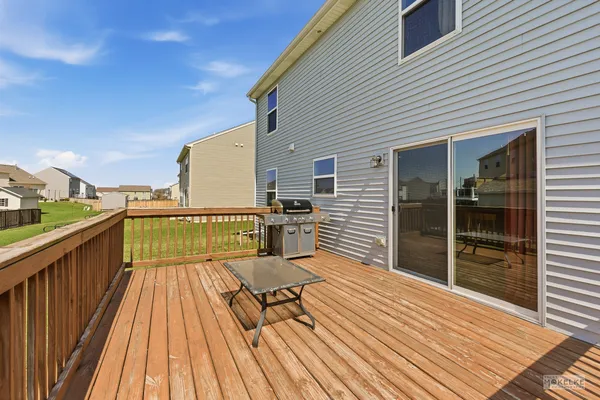 $400,000 | 1811 Flagstone Street, Joliet, IL 60431