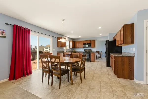 $400,000 | 1811 Flagstone Street, Joliet, IL 60431