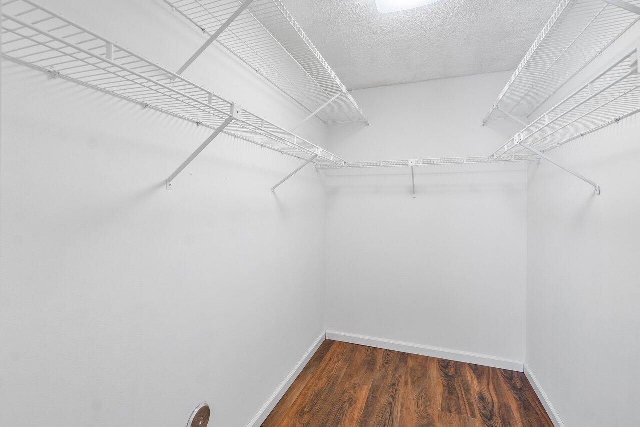 7534 Texas Trail Boca Raton, FL 33487 - Photo 16 of 35 Master Bathroom Walk In