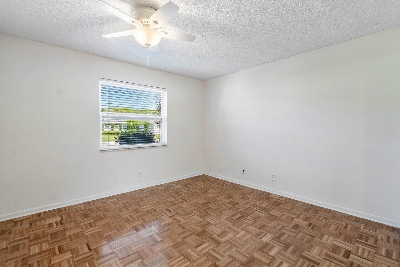 7534 Texas Trail Boca Raton, FL 33487 - Photo 17 of 35 2nd Bedroom