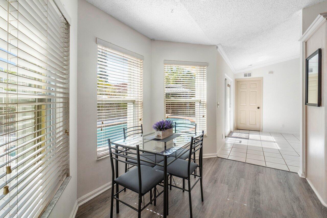 7534 Texas Trail Boca Raton, FL 33487 - Photo 5 of 35 Eat-in-Kitchen