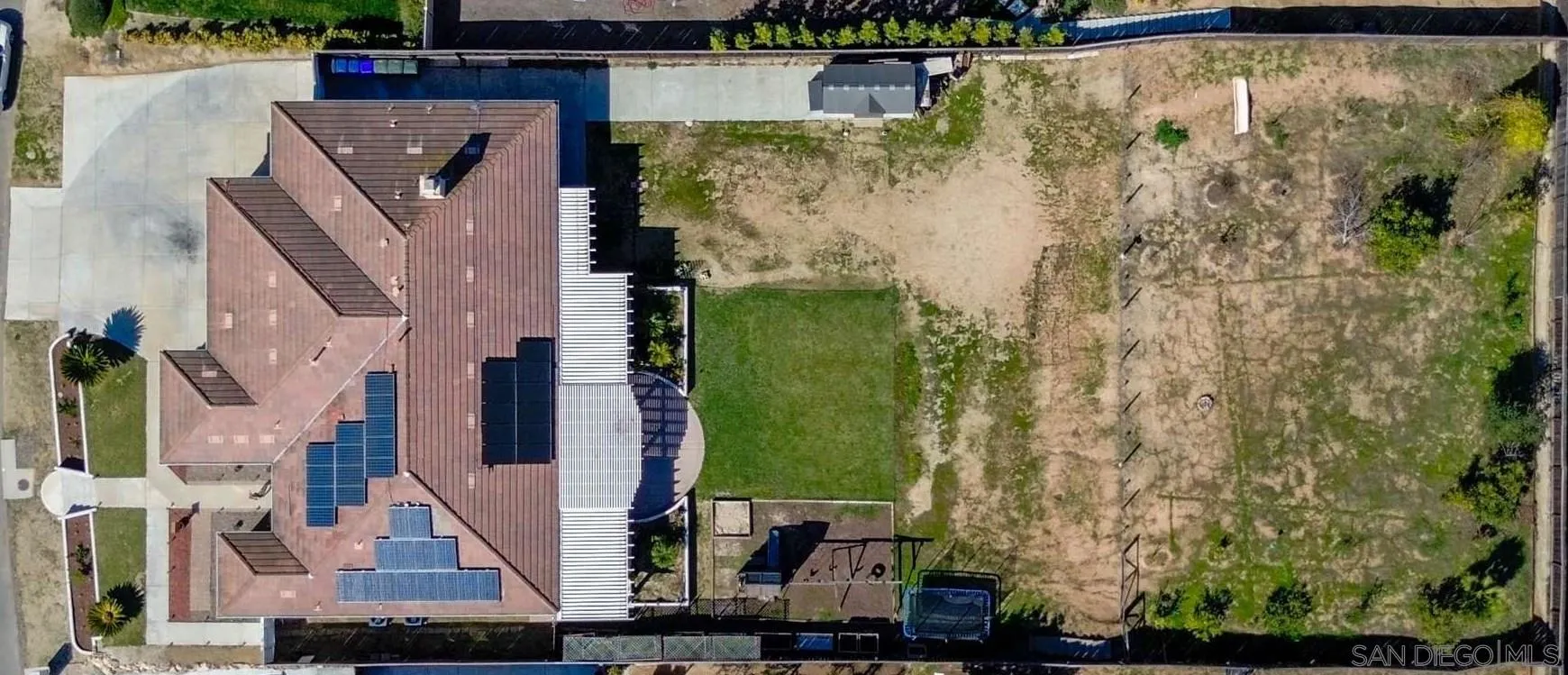 2352 Clearcrest Lane Fallbrook, CA 92028 - Photo 28 of 33 an aerial view of a house