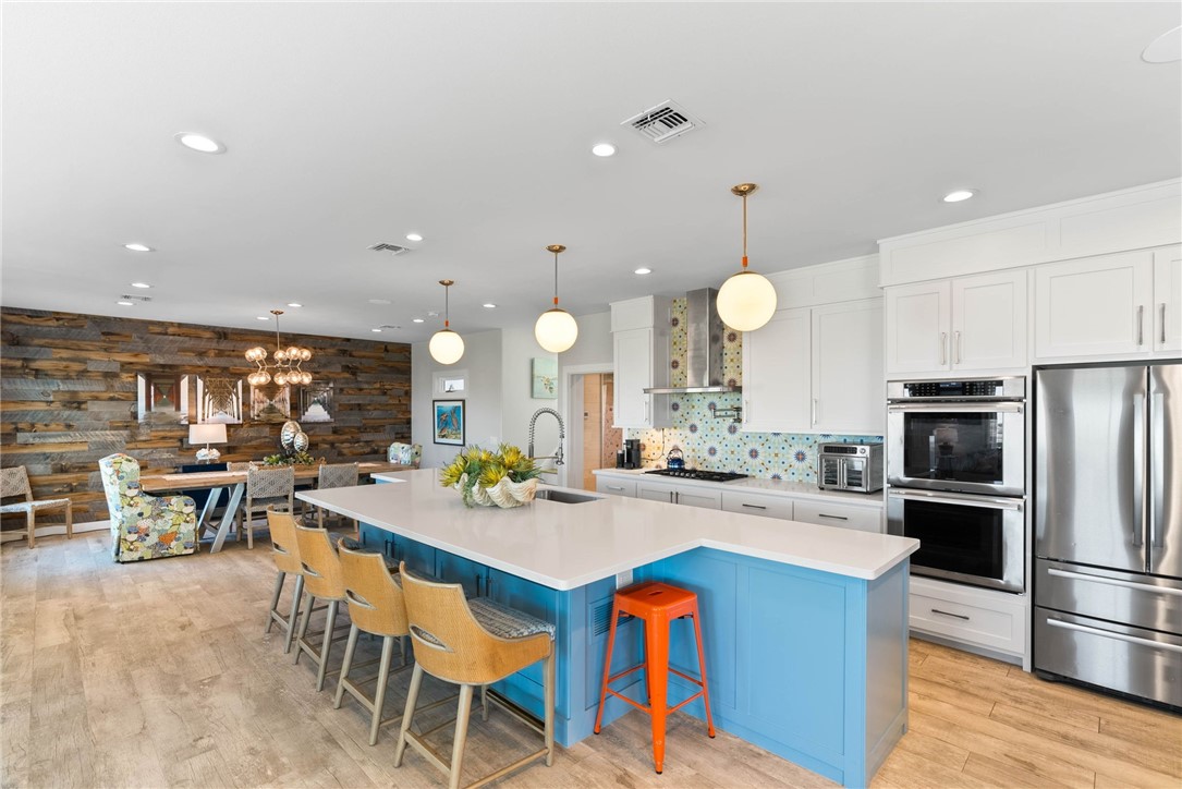 124 Channelview Road Rockport, TX 78382 - Photo 11 of 40