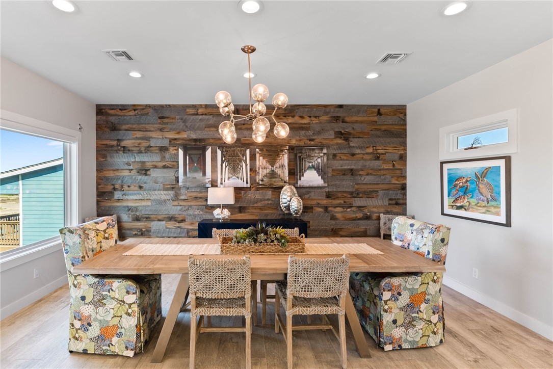 124 Channelview Road Rockport, TX 78382 - Photo 15 of 40