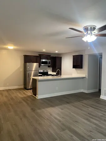 $1,200 | 211 Routt Street, Unit 105, Alamo Heights, TX 78209