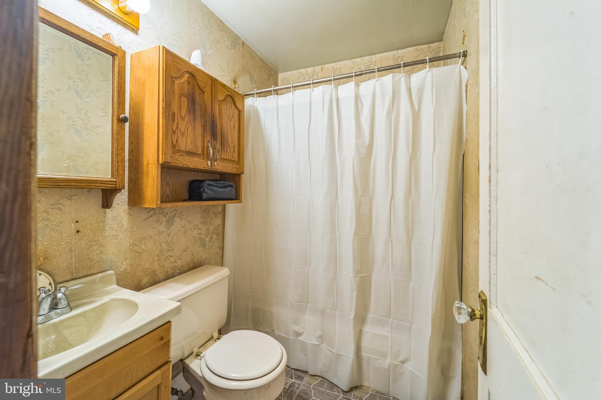 7701 Emerson Road Hyattsville, MD 20784 - Photo 16 of 30 Gallery Image 16