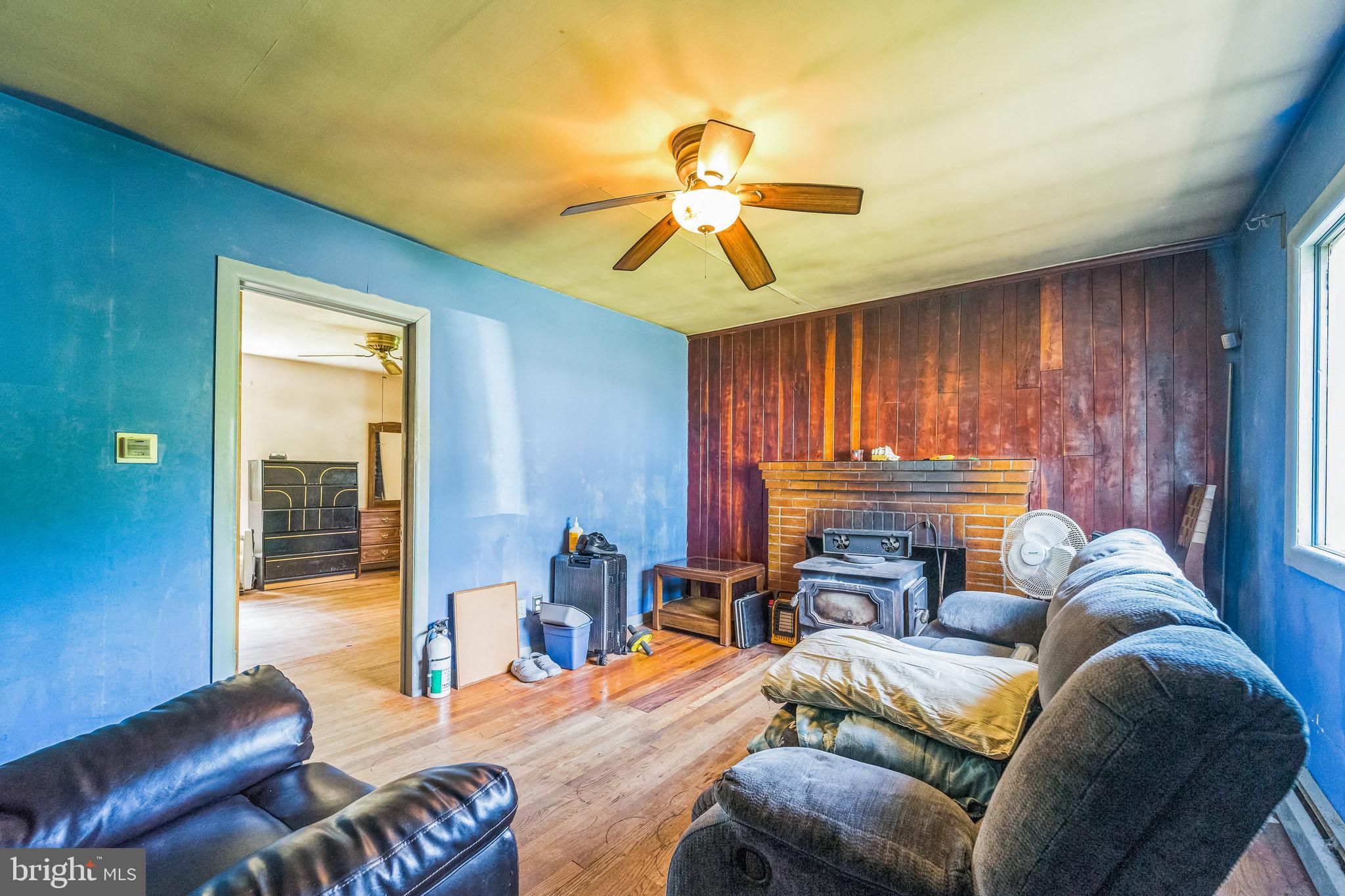 7701 Emerson Road Hyattsville, MD 20784 - Photo 3 of 30 Gallery Image 3